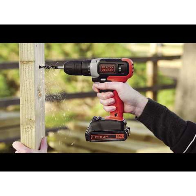 TALADRO-INALAMBRICO-20V-10MM-BLACK---DECKER-BCD704C1