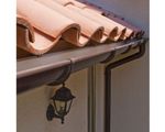 uso-gancho-canaleta-pvc-marron